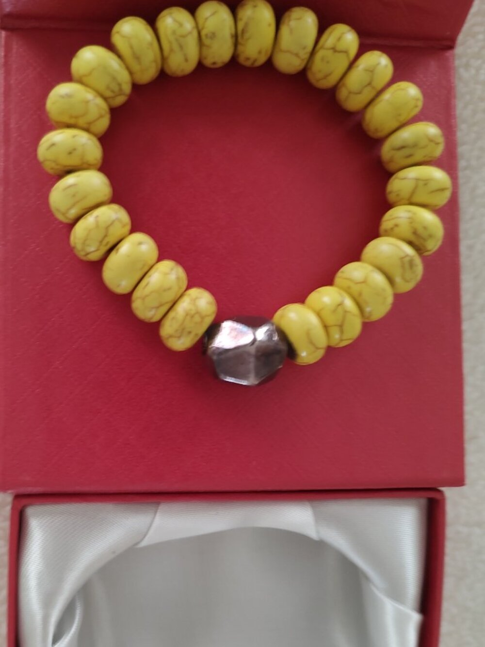 SSD SIMON SEBBAG DESIGNS YELLOW MAGNESITE STRETCH BRACELET WITH SS ACCENT 8">9"